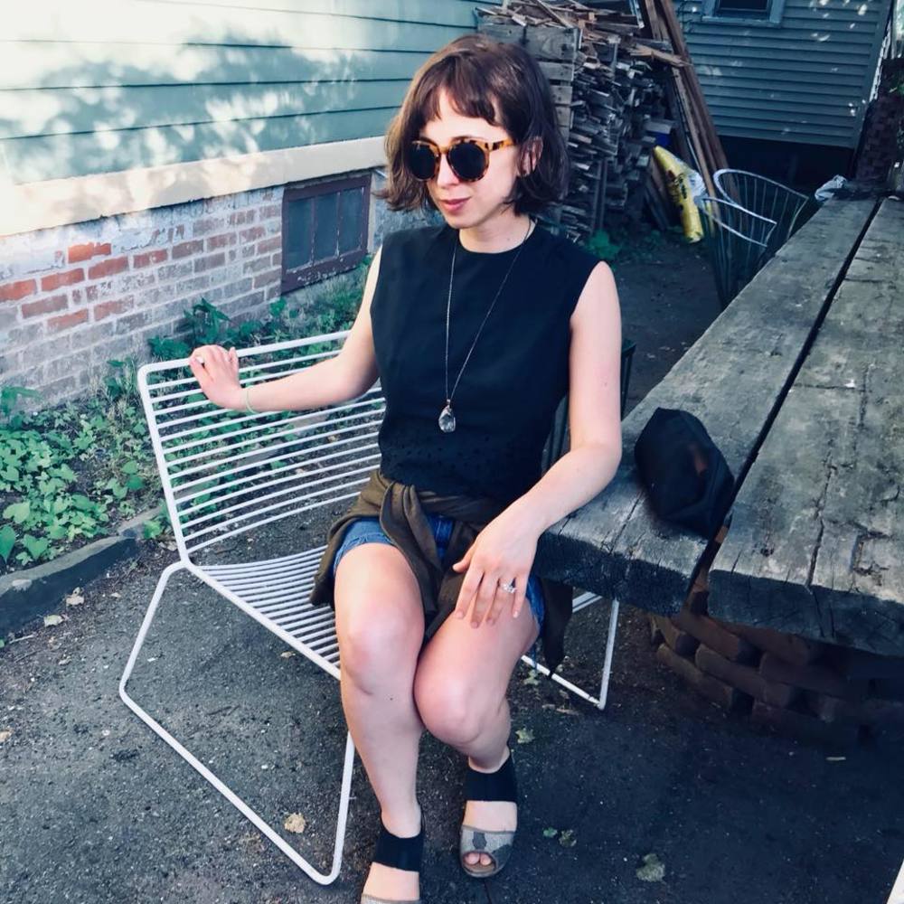 Meet your Posher, Rayna